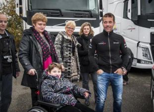 Les membres de l'AFSA et Sébastien Loeb